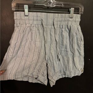 Hannah Gray Cargo Shorts Elastic Waist